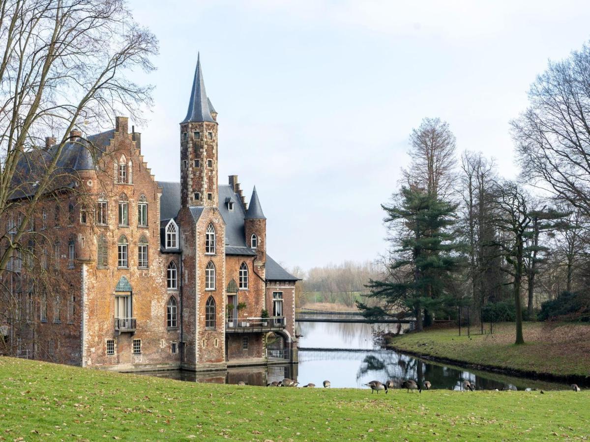 Apartment In Kruibeke At Wissekerke Castle Екстер'єр фото